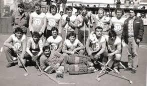 Svoje sily s kanadskými mužstvami si mohli zmerať až v roku 1991, keď slovenská hokejbalová únia začala