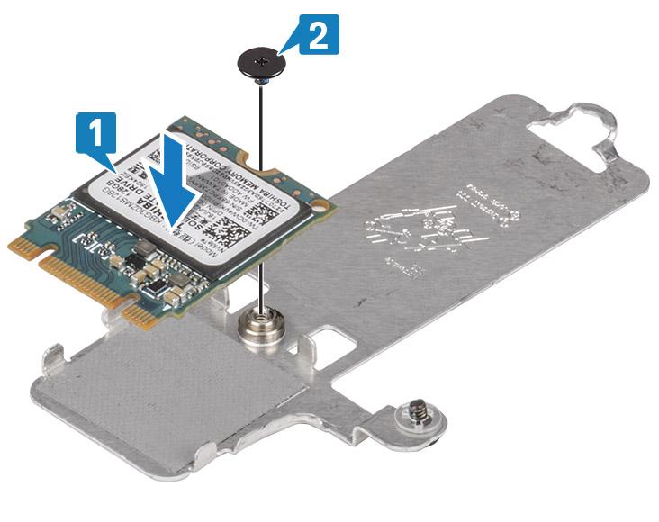 3 Zarovnajte drážku na jednotke SSD so západkou na zásuvke jednotky SSD. 4 Zasuňte disk SSD do slotu [1].