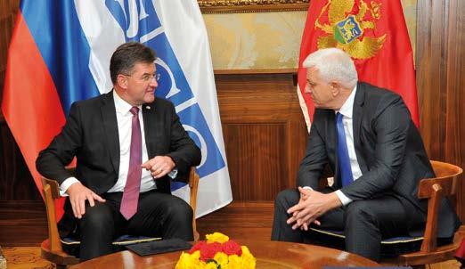 Predseda vlády Peter Pellegrini spolu s ministrom Miroslavom Lajčákom a ministrom