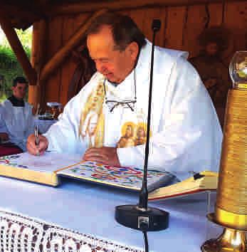 Od roku 2001 až dodnes pôsobí ako kňaz v Považskom Podhradí. Ján Jurišta sa narodil 23. augusta 1944 vo Svrčinovci.