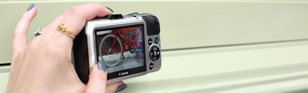 EOS M -megapixelový kompaktný systém fotoaparátu s vymeniteľným om, ktorý je dosť malý na to, aby ste si ho mohli vziať so sebou kamkoľvek.