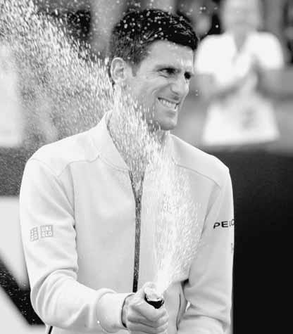 40 TENIS pondelok 18. 5. 2015 Najlepší tenista sveta NOVAK DJOKOVIČ pôjde na Roland Garros s 22-zápasovou víťaznou sériou Novak Djokovič získal už 24.