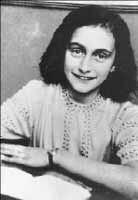 Vedeli ste, že Anna Franková... Anna Franková mala 13 rokov, keď jej rodičia darovali denník. "Dúfam, že mi budeš oporou," napísala na prvú stranu zošita.