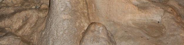 Jaskyňa je charakteristická prítomnosťou mäkkého sintra a
