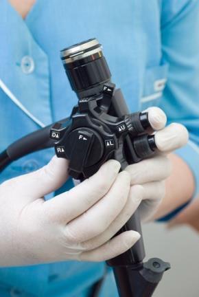 Počas gastroskopie môže byť zároveň vykonané aj endoskopické ultrazvukové vyšetrenie, pri ktorom sa ultrazvuková sonda zavádza cez hrdlo do žalúdka.