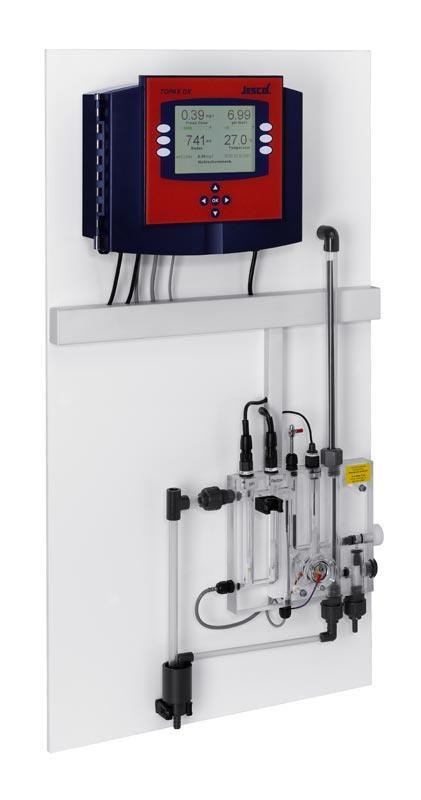 JESCO kontinuálne meranie kvality vody PM Meranie pitných a procesných vôd Stručná charakteristika meracieho panelu PM kompaktný hotový merací panel pripravený pre inštaláciu regulátora TOPAX