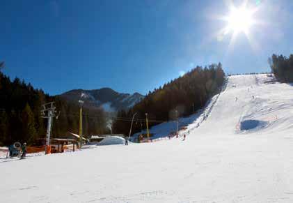Vyskúšajte aj bežecké lyžovanie a skialpinizmus. Snowboardisti si prídu na svoje v Snow parku Malinô Brdo. Samozrejmosťou sú služby lyžiarskej školy, požičovňa, skiservis.