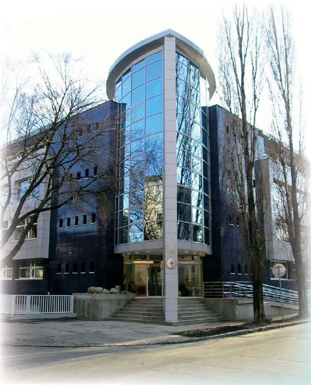 1. Identifikácia ŠÚKL Názov: Štátny ústav pre kontrolu liečiv Sídlo: Kvetná 11, 825 08 Bratislava