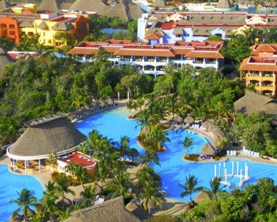 IBEROSTAR PARAISO BEACH, Playa Del Carmen Poloha: Tento hotel je situovaný na pláži v meste Playa del Carmen a v jeho blízkosti je Voliéra Xaman Ha.