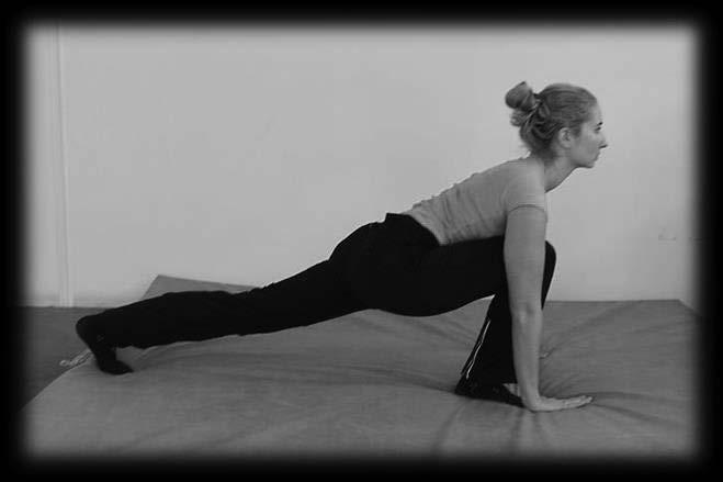 Naťahovanie svalových skupín: dvojhlavý sval stehna, štvorhlavý sval stehna, sedací sval