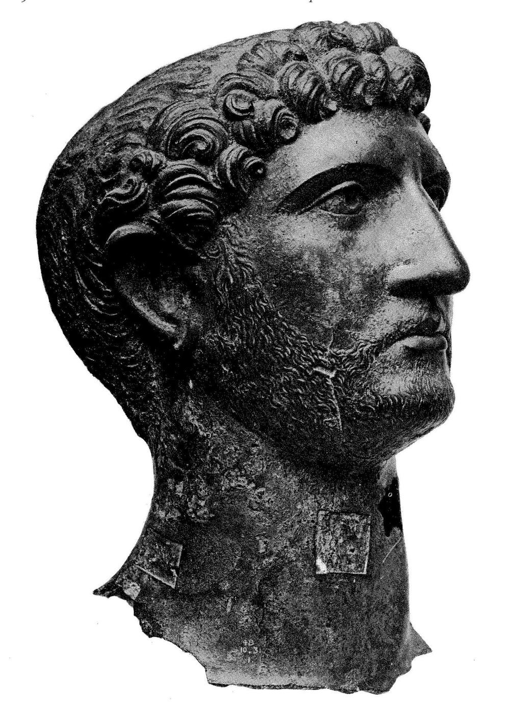Obr. 8 Busta Hadriána nájdená v Temži v Londýne