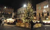 I festeggiamenti del Natale hanno inizio con il secondo week-end del mese di Dicembre, durante il quale viene allestita la Fiera di Santa Lucia, in Piazza Bra, in prossimità del monumento più celebre