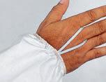 pútka na prostredníky zabraňujú vyhrnutiu rukávov optimálna ochrana vďaka zakrytiu zipsu chlopňou na suchý zips antistatické vlastnosti ochrana pred infekčnými chorobami Charakteristiky zvyšujúce