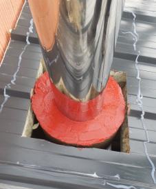 arotesné prestupy horľavou konštrukciou sú dodávané v prevedení pre tehlové komínové systémy a v prevedení pre