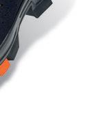 najnovšími bezpečnostnými normami, neobmedzuje ohybnosť topánky vynikajúca úroveň pohodlia používateľa vďaka novovyvinutému tvaru a perforovaným priedušným materiálom s optimálnou reguláciou klímy