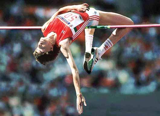 1987 Stefka Kostadinovová sa na svetovom šampionáte na olympijskom štadióne v Ríme rozbehla v bulharskom drese s číslom 64. Na stojanoch bolo vtedy 209 centimetrov a ona tú výšku zvládla.