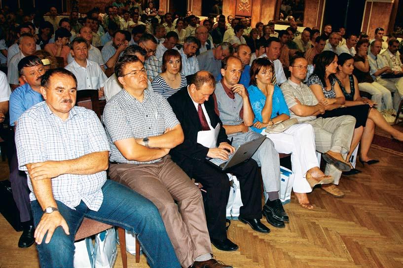 Víťazný tím preberal cenu z rúk ministra na regionálnej konferencii Výmena skúseností pri využívaní štrukturálnych fondov, ktorú RO CSF usporiadal 14. júna 2007 v Prešove.