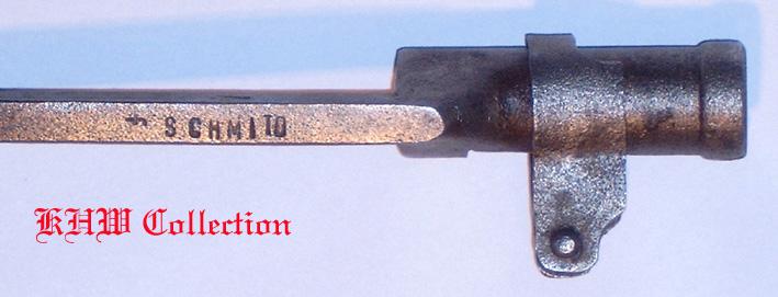 3.Náhradný tulejový bodák fy Schmidt pre ruské pušky Mosin M1891, modifikácia s uzamykacím krúžkom na tuleji. Skutočný kus je popísaný v publikácii J.Šmíd,P.
