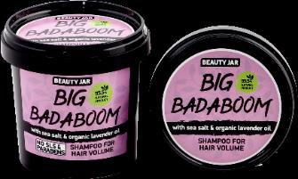 i BIG BADABOOM Šampón okorenený hrubou morskou soľou, ktorý jemne čistí pokožku hlavy a zodvihne vlasy odkorienkov.