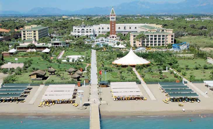 Turecko I Antalya-Kundu Hotel VENEZIA PALACE DE LUXE RESORT Rozľahlý luxusný rezort v časti Kundu je umiestnený na ploche až 100 000 m