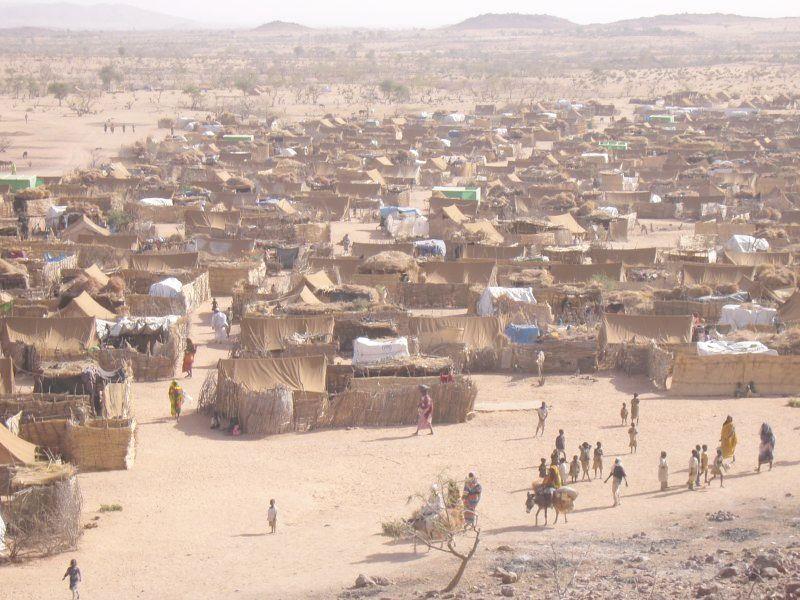 Konflikt v Darfúre Obdobie: február 2003 súčasnosť Konflikt: zrážka kočovných arabských moslimov a