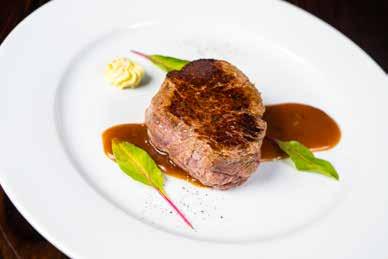 ..20,80 Beef steak with herb butter alergény / allergenes: 1, 7 100 g Tatarák s cesnakom, hrianky mastné (6 ks).