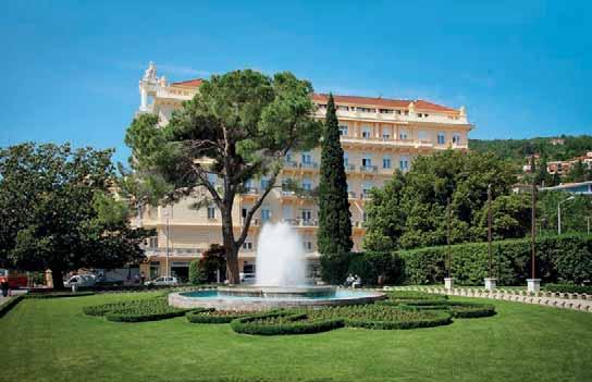 I Opatija - Baška Voda Hotel PALACE BELLEVUE + Hotel sa nachádza v centre Opatije pri hlavnej pláži a je jedným z najstarších a najkrajších hotelov na Opatijskej Riviére.