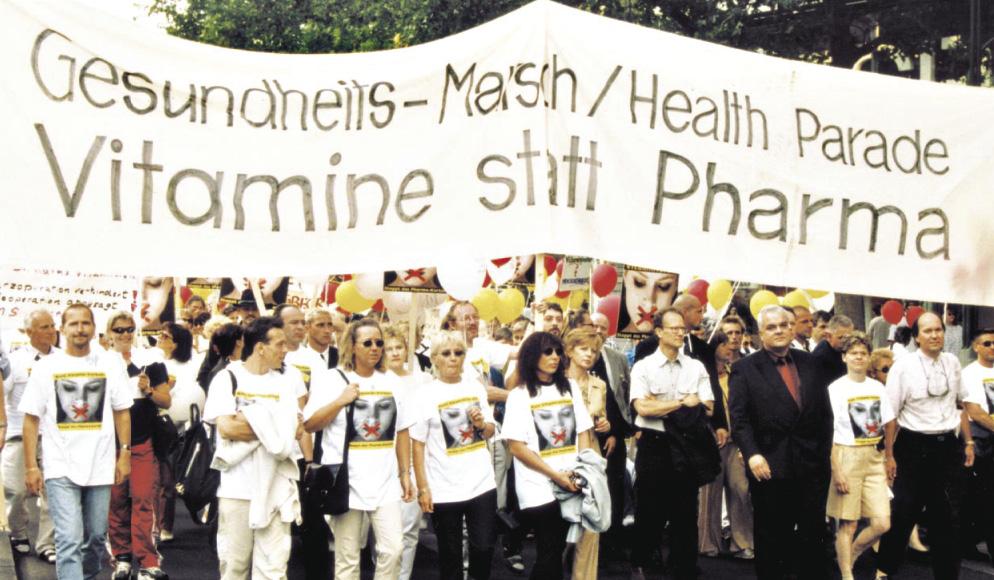 vitamínov; parlament EÚ v r. 2002: Dr.