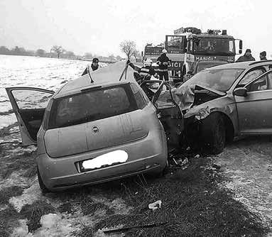 aktuálne spravodajstvo V štatistikách krajských hasičov figuruje ako najtragickejšia dopravná nehoda troch vozidiel na diaľnici D1 pri Beluši, pri ktorej zomreli dve osoby a ďalších sedem ľudí bolo