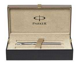 Parker Premier PARKER PREMIER je oslavou umeleckej zručnosti a dokonalým písacím nástrojom, ktorý je tou najlepšou ukážkou know-how, umeleckého majstrovstva a kvality značky PARKER.