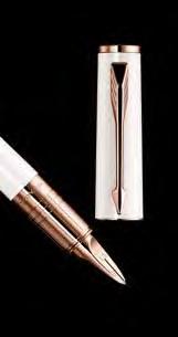 Línia vedená perom PARKER INGENUITY je viac než len dotykom, je pohladením. TM 5TH Flexibilný hrot náplne sa opiera o kovový ochranný hrot pera pokovovaný ružovým zlatom, zlatom alebo chrómom.