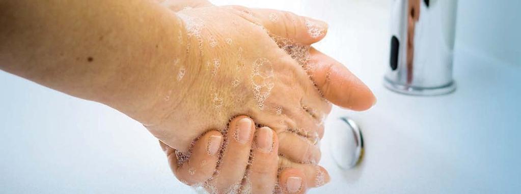 Systémy pre ochranu pokožky v každom pracovnom prostredí Hygiena rúk Už skoro 50 rokov vyrábame krémy na ochranu pokožky, čistiace krémy na ruky, mydlá a dávkovače pre celý obchodný svet.