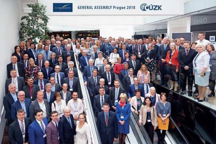 V dňoch 7. 10. 10. 2018 sa v Prahe konalo valné zhromaždenie EuroGeographics. Stretnutia sa zúčastnili vedúci predstavitelia 51 národných mapovacích a katastrálnych autorít z 42 európskych krajín.