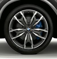 6 2-palcové BMW Individual disky z ľahkej zliatiny V-spoke style 726 I Bicolour Orbit Grey leštené, so zmiešanými runflat pneumatikami,
