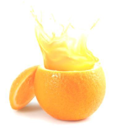 NEALKO NÁPOJE SOFT DRINKS Nápoj zo 100% čerstvej šťavy (0,1 l) 100% fresh squeezed juice 1,30 (pomaranč orange, grep grapefruit) Džbán vody s citrónom 1l (water jug with lemon) 1,00 Pohár vody s