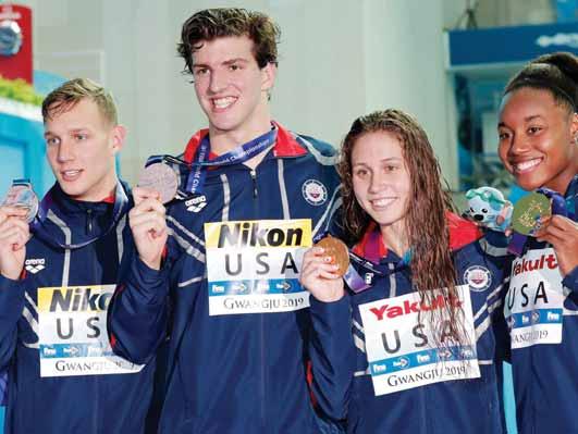 Rodák z mestečka Green Cove Springs na Floride má ešte len rokov a už je v historickom rebríčku cenných kovov na MS v dlhom bazéne tretí za dvojicou slávnych krajanov Michael Phelps, Ryan Lochte.