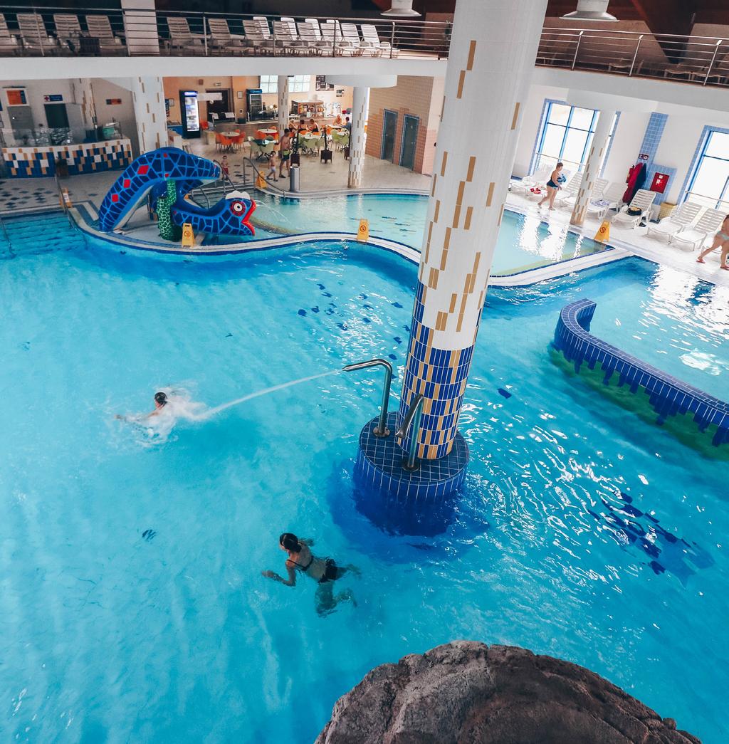 Bazénový a saunový svet BAZÉNOVÝ SVET Bazénový svet je komplex bazénov s využitím vody z termálneho vrtu upravovanej tak, aby bola zdravotne a hygienicky vyhovujúca.