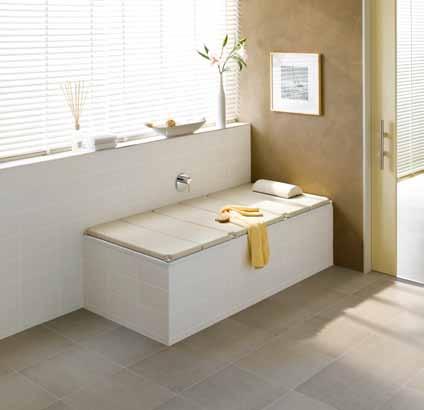 PRÂSLUŠENSTVO DEKOR CIA LILIE S dekórom LILIE, navrhnutým známym dizajnérskym štúdiom Phoenix Design, Stuttgart/Tokio, môžete i Vy prepožičať svojej kúpeľni určitú zvláštnosť.
