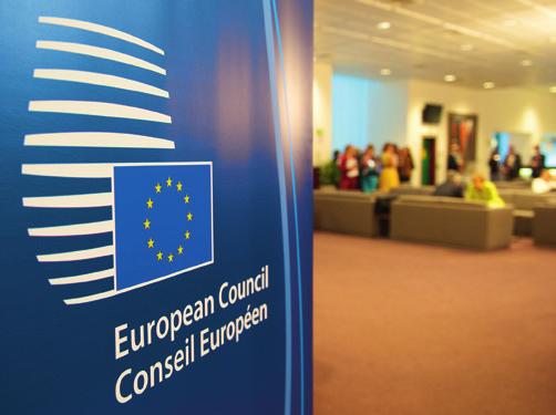 únie sa stala právne záväznou a členské štáty po prvýkrát získali právny rámec na vystúpenie z EÚ (článok 50 Zmluvy o EÚ).