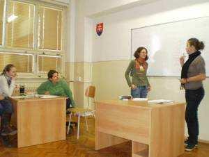 kolegiálnom gymnáziu v Prešove zatiaľ len ako pozorovatelia.