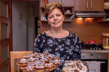 Vôňa a chuť Vianoc Bližšie spoznať Zdenku Čepekovú mohli návštevníci Dňa Jazerčanov v máji, keď na podujatie iniciatívne priniesla ochutnať 200 vlastnoručne upečených sladkých šišiek.