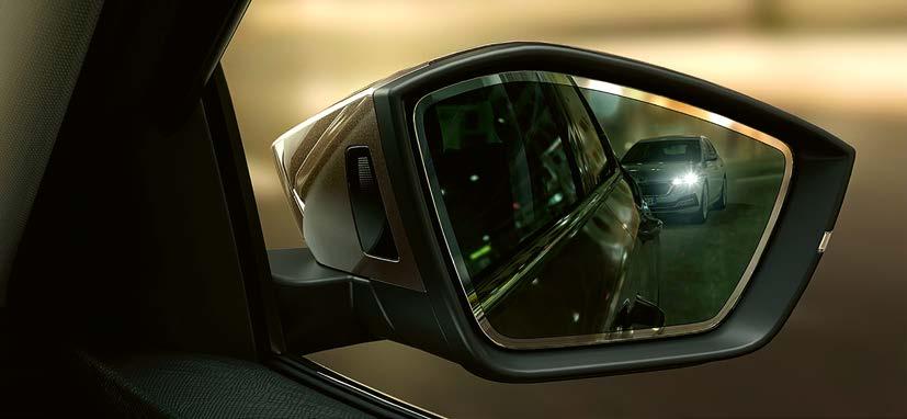charakter svojho vozidla OCTAVIA s týmito štýlovými čiernymi krytmi vonkajších zrkadiel.