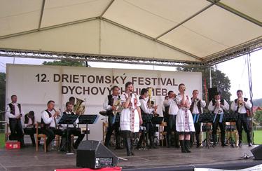 FESTIVALY DUCHONKA 5. a 6. 8. ORANGE JOJ Music Summer Staňte sa aj vy súčasťou najväčších hudobných festivalov na Slovensku, ktoré minulý rok navštívilo takmer 85 000 ľudí!