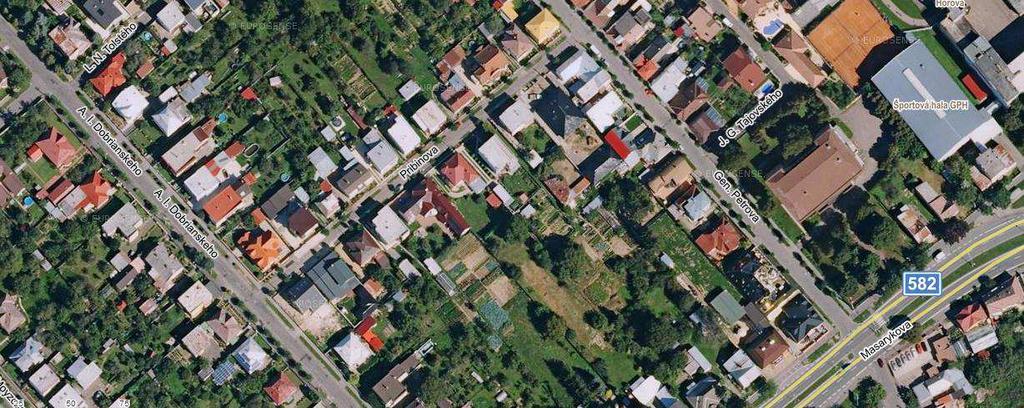 ortofotomapa - Poloha na ulici Pribinova 19 Lokalita v ktorej sa rodinný dom nachádza, je trvale začlenená do územného plánu mesta Michalovce a v tejto súvislosti sa nepredpokladajú žiadne zmeny.