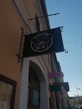 .., čo odkazuje na predošlý názov klubu ŠK Iskra Banská Bystrica (1993) a ŠaHK ISKRA Banská Bystrica (tento názov platil do roku 2005). Obr.