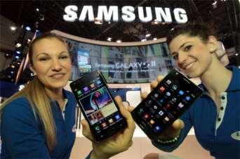 Samsung Galaxy S 2 Displej 4,27 palcový SuperAmoled WVGA, 8,49 mm hrúbka, 116 g váha. HSPA+, Wifi 802.11bgn, Bluetooth 3.