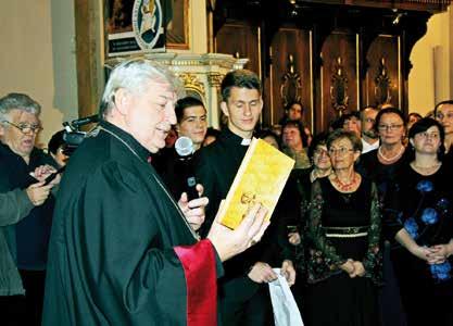 tivalom prijal záštitu. Svätú liturgiu spevom sprevádzal Katedrálny zbor sv. Jána Krstiteľa z Prešova. V sobotu 12.