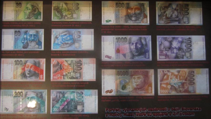 Pozreli sme si aj sadu bývalých slovenských bankoviek.