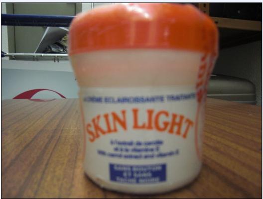 2. hlásenie č. 770/ 11 názov: Skin Light cream krém na zosvetlenie pokožky značka: Skin Light krajina pôvodu: Pobrežie Slonoviny výrobca: Rodis, 04 BP 1282 Abidjan 04 R.C.I.