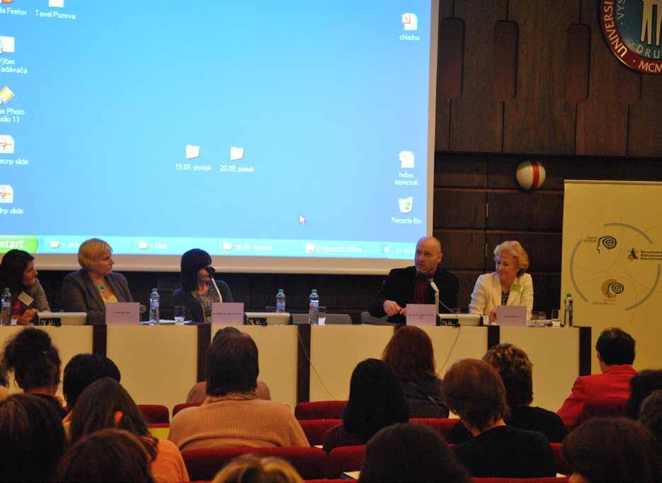 06 Ostatné podujatia Medzinárodná odborná konferencia organizovaná pri príležitosti Európskeho roka aktívneho starnutia a solidarity medzi generáciami, ktorú organizovalo Ústredie práce, sociálnych